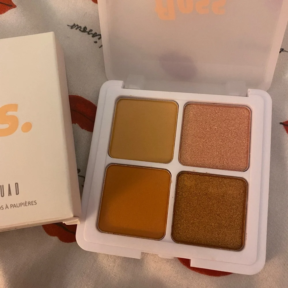 FLOSS Eyeshadow Squad in JUST PEACHY 🍑🍑